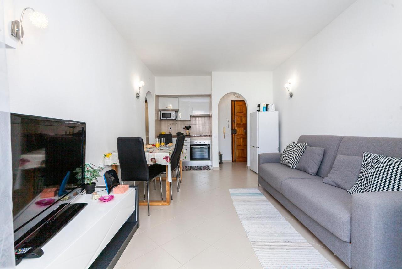A61 - Largo Do Moinho Apartment In Лагуш Экстерьер фото