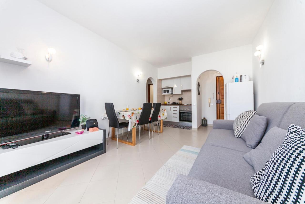 A61 - Largo Do Moinho Apartment In Лагуш Экстерьер фото